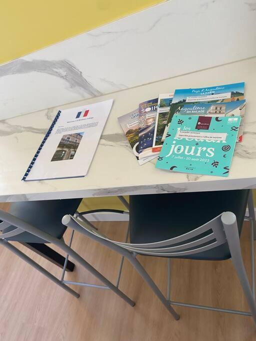 Superbe Studio Centre Ville * Clim * Wifi * Haut De Gamme * Angoulême Eksteriør billede