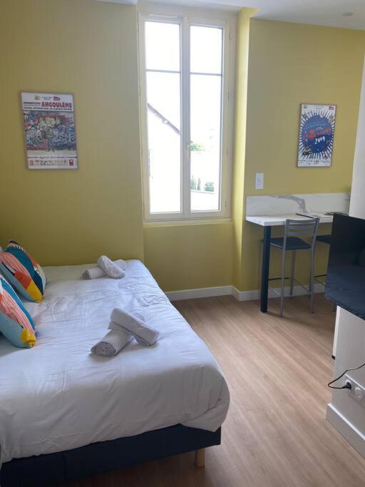 Superbe Studio Centre Ville * Clim * Wifi * Haut De Gamme * Angoulême Eksteriør billede
