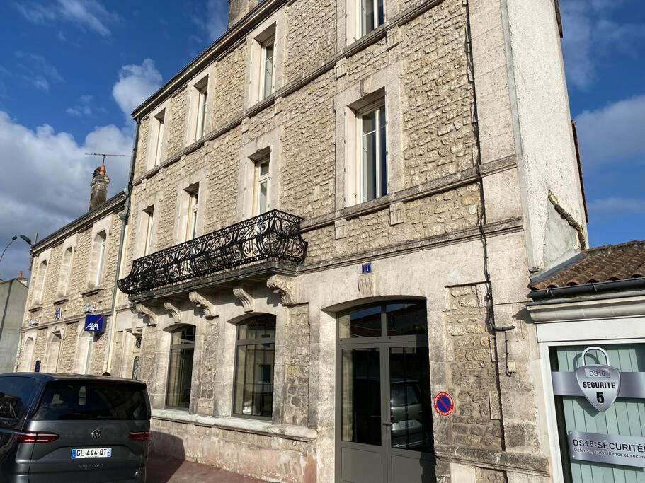 Superbe Studio Centre Ville * Clim * Wifi * Haut De Gamme * Angoulême Eksteriør billede
